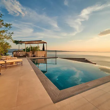 Patria With Infinity Pool Lägenhet *