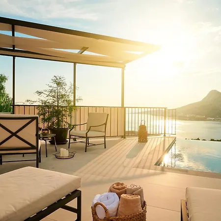 Patria With Infinity Pool Apartment Omis